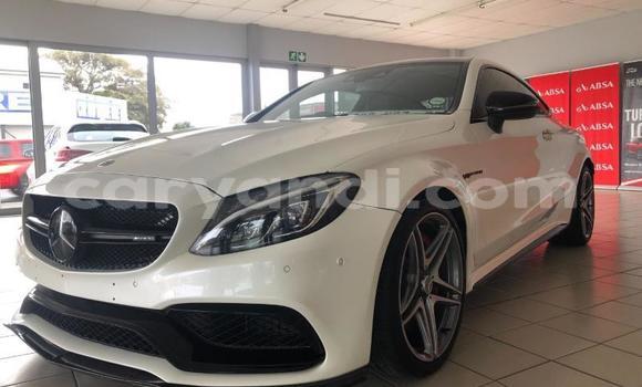 Acheter Occasion Voiture Mercedes‒Benz C-klasse AMG Blanc à Lusaka, Zambie Acheter Occasion Voiture Mercedes‒Benz C-klasse AMG Blanc à Lusaka, Zambie