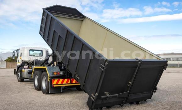 Buy Used Isuzu FTR 850 White Truck in Lusaka in Zambia Buy Used Isuzu FTR 850 White Truck in Lusaka in Zambia