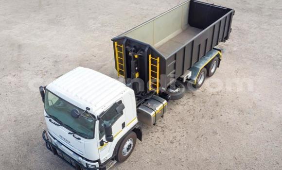 Buy Used Isuzu FTR 850 White Truck in Lusaka in Zambia Buy Used Isuzu FTR 850 White Truck in Lusaka in Zambia