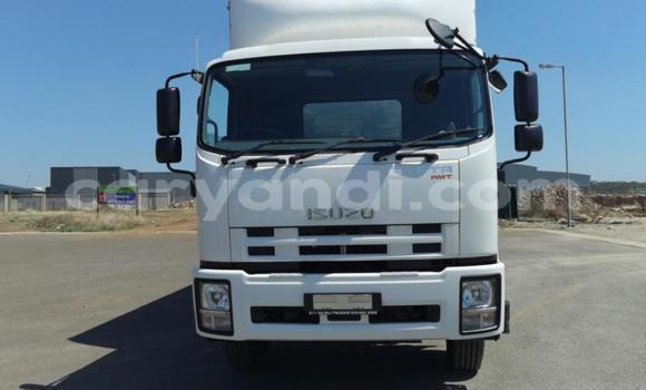 Buy Used Isuzu FTR 850 White Truck in Lusaka in Zambia Buy Used Isuzu FTR 850 White Truck in Lusaka in Zambia