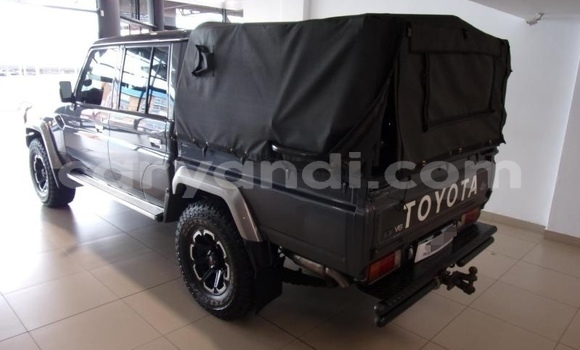 Buy Used Toyota Land Cruiser Black Car in Livingstone in Zambia Buy Used Toyota Land Cruiser Black Car in Livingstone in Zambia