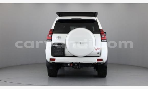 Buy Used Toyota Land Cruiser Prado White Car in Lusaka in Zambia Buy Used Toyota Land Cruiser Prado White Car in Lusaka in Zambia