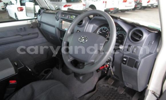 Buy Used Toyota Land Cruiser White Car in Lusaka in Zambia Buy Used Toyota Land Cruiser White Car in Lusaka in Zambia