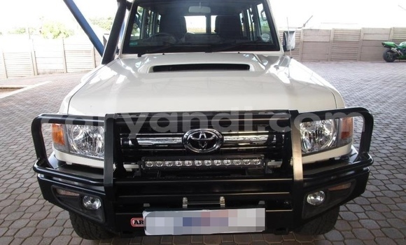 Buy Used Toyota Land Cruiser White Car in Lusaka in Zambia Buy Used Toyota Land Cruiser White Car in Lusaka in Zambia