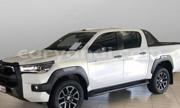 Acheter Occasion Voiture Toyota Hilux Blanc à Chingola, Zambie Acheter Occasion Voiture Toyota Hilux Blanc à Chingola, Zambie