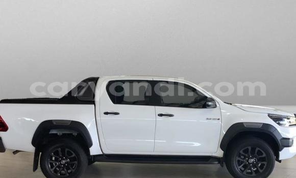 Acheter Occasion Voiture Toyota Hilux Blanc à Chingola, Zambie Acheter Occasion Voiture Toyota Hilux Blanc à Chingola, Zambie