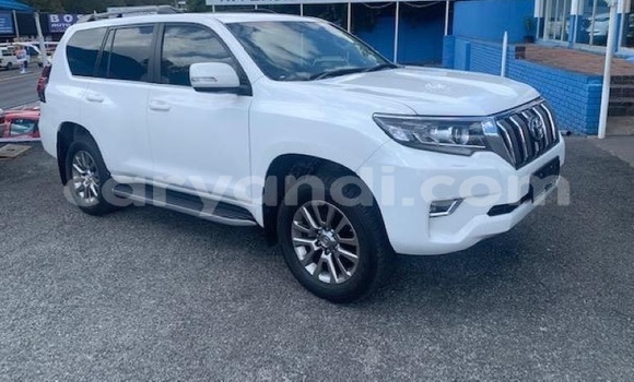 Acheter Occasion Voiture Toyota Land Cruiser Prado Blanc à Chingola, Zambie Acheter Occasion Voiture Toyota Land Cruiser Prado Blanc à Chingola, Zambie