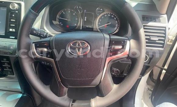 Acheter Occasion Voiture Toyota Land Cruiser Prado Blanc à Chingola, Zambie Acheter Occasion Voiture Toyota Land Cruiser Prado Blanc à Chingola, Zambie