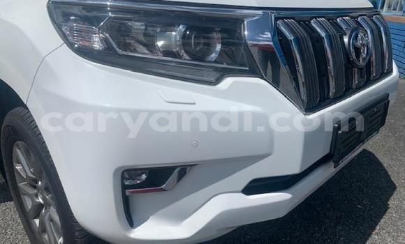 Acheter Occasion Voiture Toyota Land Cruiser Prado Blanc à Chingola, Zambie Acheter Occasion Voiture Toyota Land Cruiser Prado Blanc à Chingola, Zambie