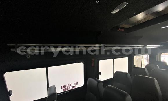 Buy Used Mercedes Viano White Car in Lusaka in Zambia Buy Used Mercedes Viano White Car in Lusaka in Zambia