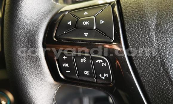 Acheter Occasion Voiture Ford Everest Blanc à Lusaka, Zambie Acheter Occasion Voiture Ford Everest Blanc à Lusaka, Zambie