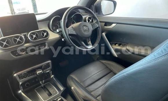 Tenga Tsaru Mercedes‒Benz X-klasse Concept Chena Mota in Livingstone in Zambia Tenga Tsaru Mercedes‒Benz X-klasse Concept Chena Mota in Livingstone in Zambia