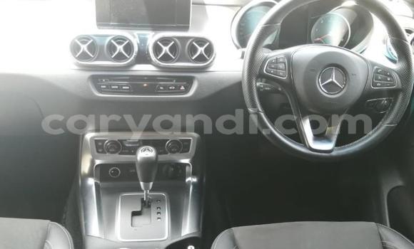 Buy Used Mercedes‒Benz X-klasse Concept White Car in Chingola in Zambia Buy Used Mercedes‒Benz X-klasse Concept White Car in Chingola in Zambia