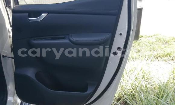 Buy Used Mercedes‒Benz X-klasse Concept White Car in Chingola in Zambia Buy Used Mercedes‒Benz X-klasse Concept White Car in Chingola in Zambia