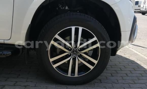 Buy Used Mercedes‒Benz X-klasse Concept White Car in Chingola in Zambia Buy Used Mercedes‒Benz X-klasse Concept White Car in Chingola in Zambia