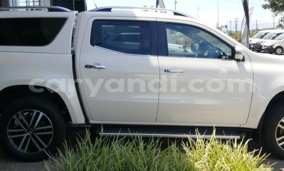 Buy Used Mercedes‒Benz X-klasse Concept White Car in Chingola in Zambia Buy Used Mercedes‒Benz X-klasse Concept White Car in Chingola in Zambia