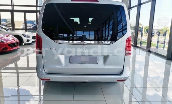 Acheter Occasion Voiture Mercedes‒Benz V-klasse Gris à Lusaka, Zambie Acheter Occasion Voiture Mercedes‒Benz V-klasse Gris à Lusaka, Zambie