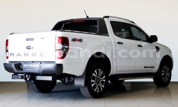 Acheter Occasion Voiture Ford Ranger Blanc à Livingstone, Zambie Acheter Occasion Voiture Ford Ranger Blanc à Livingstone, Zambie