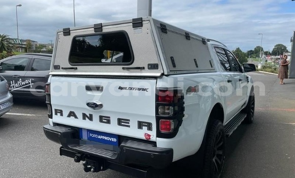 Acheter Occasion Voiture Ford Ranger Blanc à Livingstone, Zambie Acheter Occasion Voiture Ford Ranger Blanc à Livingstone, Zambie