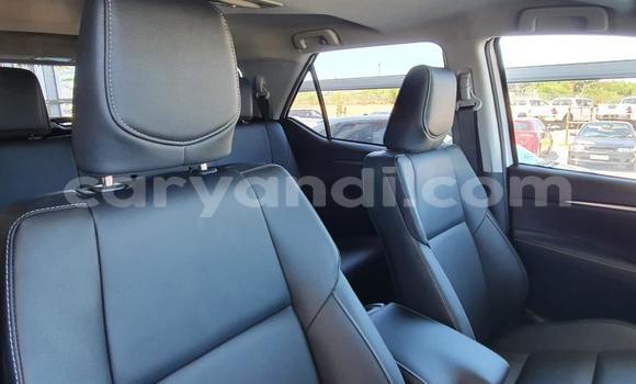 Acheter Occasion Voiture Toyota Fortuner Blanc à Lusaka, Zambie Acheter Occasion Voiture Toyota Fortuner Blanc à Lusaka, Zambie