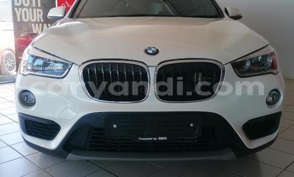 Acheter Occasion Voiture BMW X1 Blanc à Lusaka, Zambie Acheter Occasion Voiture BMW X1 Blanc à Lusaka, Zambie