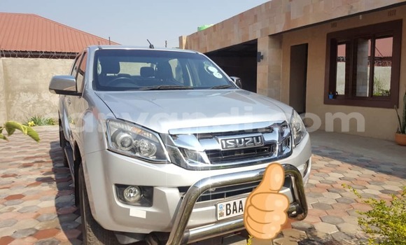 Tenga Tsaru Isuzu KB Sirivha Mota in Lusaka in Zambia Tenga Tsaru Isuzu KB Sirivha Mota in Lusaka in Zambia