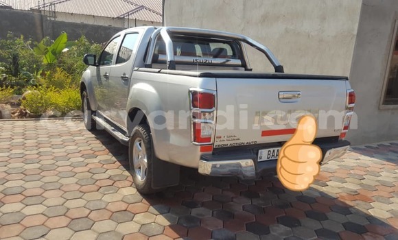 Tenga Tsaru Isuzu KB Sirivha Mota in Lusaka in Zambia Tenga Tsaru Isuzu KB Sirivha Mota in Lusaka in Zambia