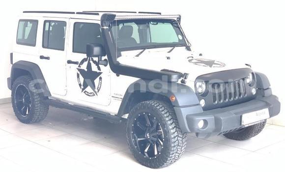 Acheter Occasion Voiture Jeep Wrangler Blanc à Lusaka, Zambie