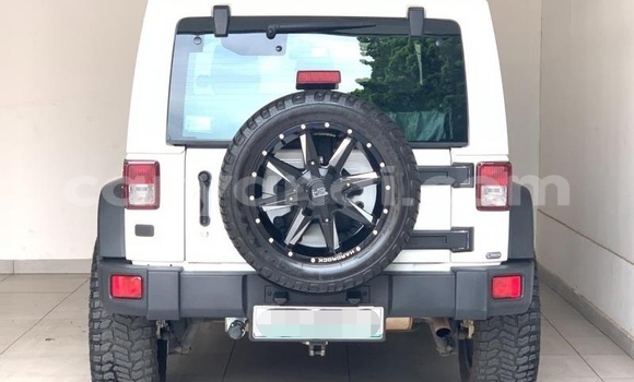 Acheter Occasion Voiture Jeep Wrangler Blanc à Lusaka, Zambie Acheter Occasion Voiture Jeep Wrangler Blanc à Lusaka, Zambie