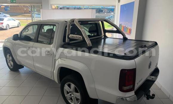 Buy Used Volkswagen Amarok White Car in Chingola in Zambia Buy Used Volkswagen Amarok White Car in Chingola in Zambia