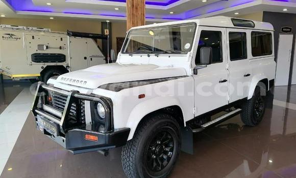 Acheter Occasion Voiture Land Rover Defender Blanc à Lusaka, Zambie Acheter Occasion Voiture Land Rover Defender Blanc à Lusaka, Zambie