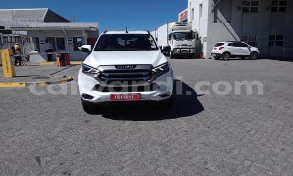 Acheter Occasion Voiture Isuzu MU-X Blanc à Livingstone, Zambie Acheter Occasion Voiture Isuzu MU-X Blanc à Livingstone, Zambie