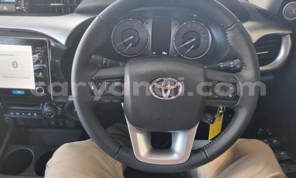 Tenga Tsaru Toyota Hilux Zvimwe Mota in Lusaka in Zambia Tenga Tsaru Toyota Hilux Zvimwe Mota in Lusaka in Zambia