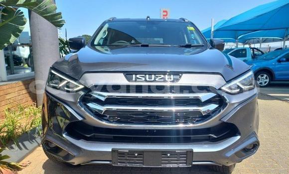 Acheter Occasion Voiture Isuzu MU-X Noir à Zambèze, Nord-Ouest
