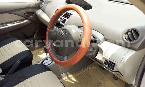 Acheter Occasion Voiture Toyota Belta Gris à Lusaka, Zambie Acheter Occasion Voiture Toyota Belta Gris à Lusaka, Zambie