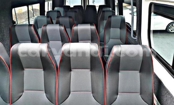 Tenga Tsaru Volkswagen Caravelle Chena Mota in Lusaka in Zambia Tenga Tsaru Volkswagen Caravelle Chena Mota in Lusaka in Zambia