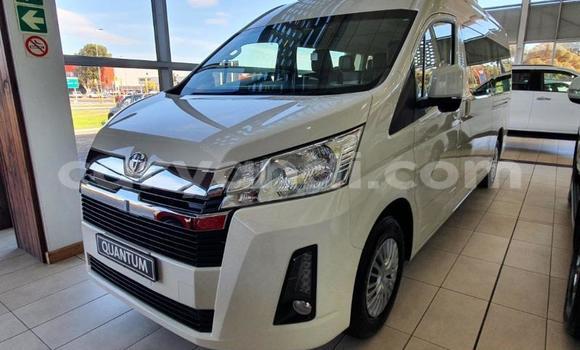 Buy Used Toyota Hiace White Car in Lusaka in Zambia