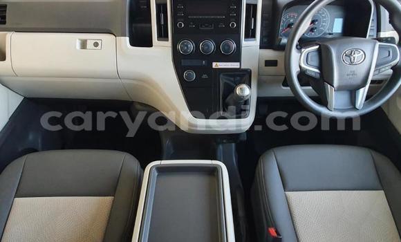 Acheter Occasion Voiture Toyota Hiace Blanc à Lusaka, Zambie Acheter Occasion Voiture Toyota Hiace Blanc à Lusaka, Zambie