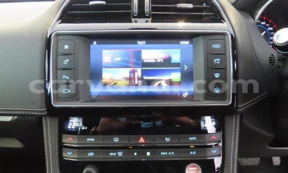 Acheter Occasion Voiture Jaguar F-Pace Rouge à Lusaka, Zambie Acheter Occasion Voiture Jaguar F-Pace Rouge à Lusaka, Zambie