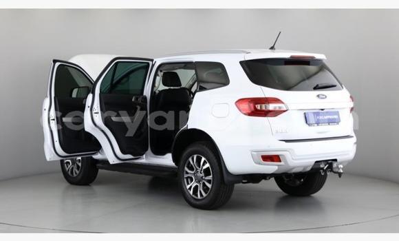 Buy Used Ford Everest White Car in Ndola in Zambia Buy Used Ford Everest White Car in Ndola in Zambia