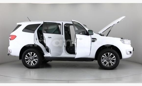 Buy Used Ford Everest White Car in Ndola in Zambia Buy Used Ford Everest White Car in Ndola in Zambia