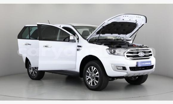 Buy Used Ford Everest White Car in Ndola in Zambia Buy Used Ford Everest White Car in Ndola in Zambia