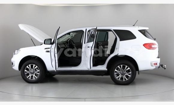 Buy Used Ford Everest White Car in Ndola in Zambia Buy Used Ford Everest White Car in Ndola in Zambia
