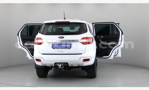 Buy Used Ford Everest White Car in Ndola in Zambia Buy Used Ford Everest White Car in Ndola in Zambia