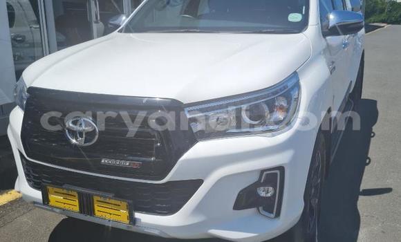 Buy Used Toyota Hilux White Car in Ndola in Zambia Buy Used Toyota Hilux White Car in Ndola in Zambia