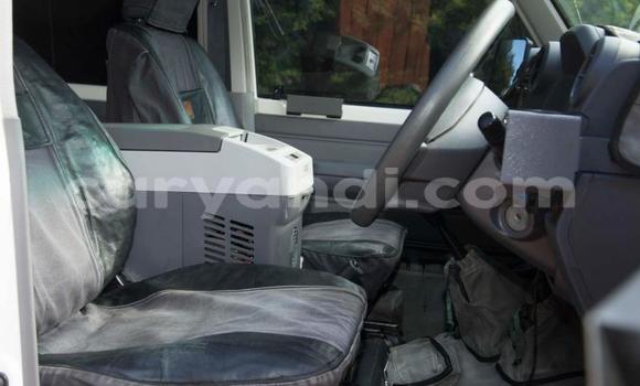 Acheter Occasion Voiture Toyota Land Cruiser Blanc à Ndola, Zambie Acheter Occasion Voiture Toyota Land Cruiser Blanc à Ndola, Zambie