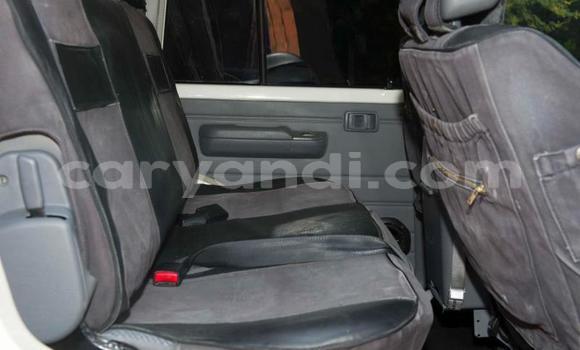 Acheter Occasion Voiture Toyota Land Cruiser Blanc à Ndola, Zambie Acheter Occasion Voiture Toyota Land Cruiser Blanc à Ndola, Zambie