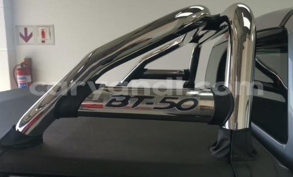 Acheter Occasion Voiture Mazda BT-50 Gris à Ndola, Zambie Acheter Occasion Voiture Mazda BT-50 Gris à Ndola, Zambie