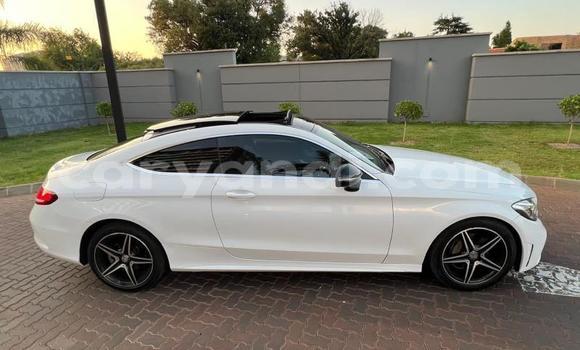 Buy Used Mercedes‒Benz C–Class White Car in Ndola in Zambia Buy Used Mercedes‒Benz C–Class White Car in Ndola in Zambia