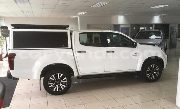 Tenga Tsaru Isuzu DâMAX Chena Mota in Ndola in Zambia Tenga Tsaru Isuzu DâMAX Chena Mota in Ndola in Zambia